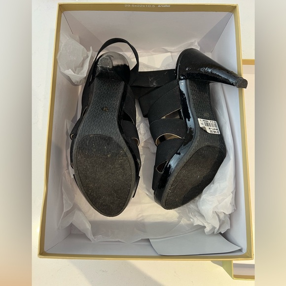 Michael Kors high heels - Picture 2 of 4